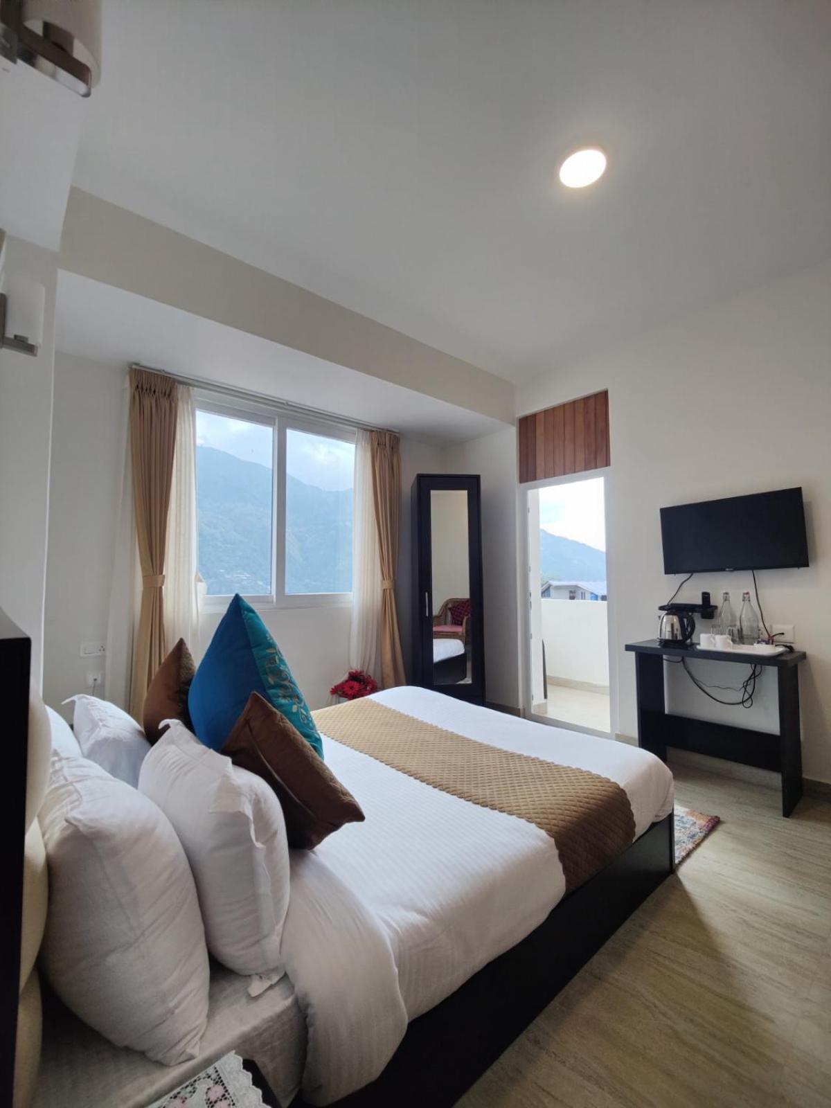 Maplewood Hotel & Spa 강토크 외부 사진