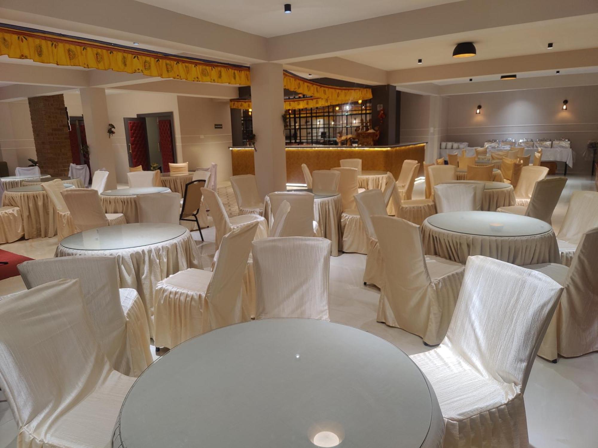 Maplewood Hotel & Spa 강토크 외부 사진