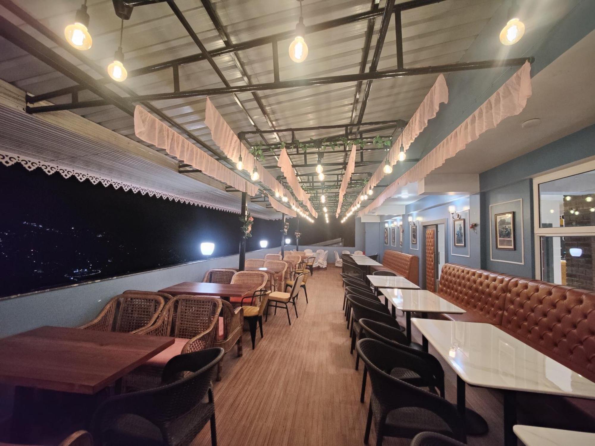 Maplewood Hotel & Spa 강토크 외부 사진