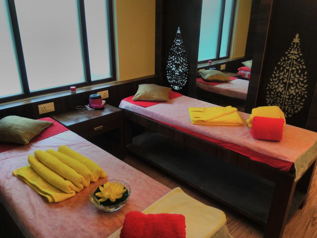 Maplewood Hotel & Spa 강토크 외부 사진