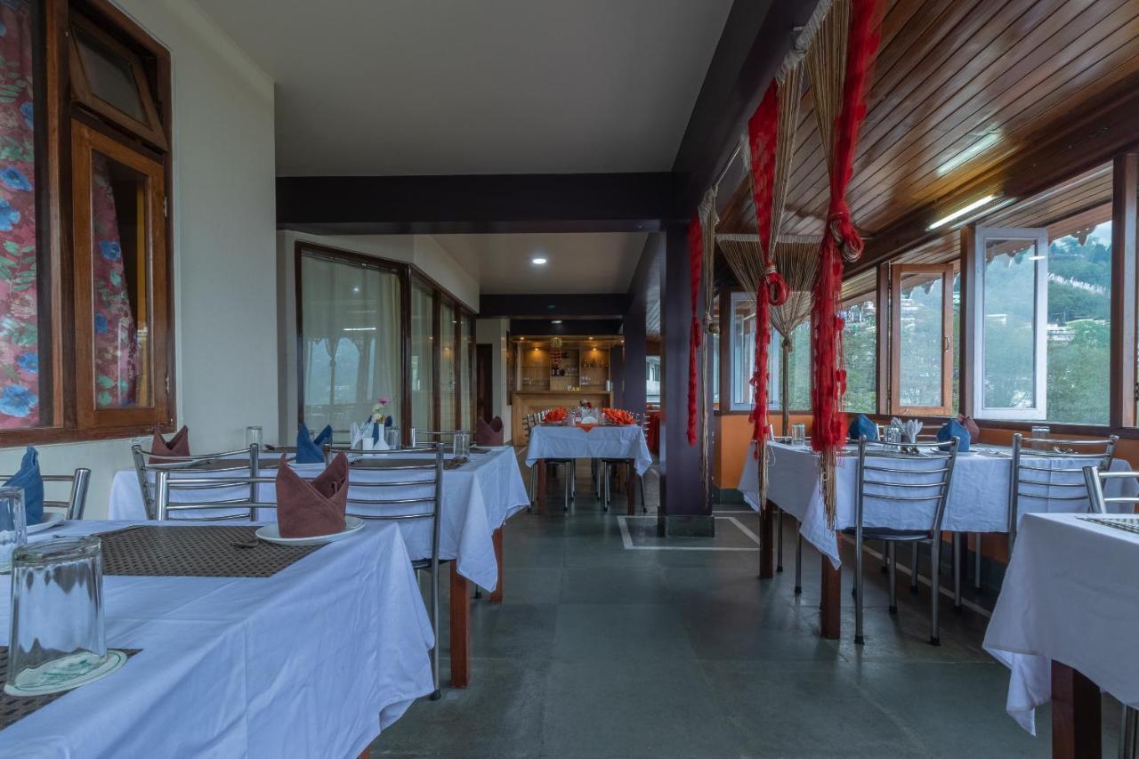 Maplewood Hotel & Spa 강토크 외부 사진